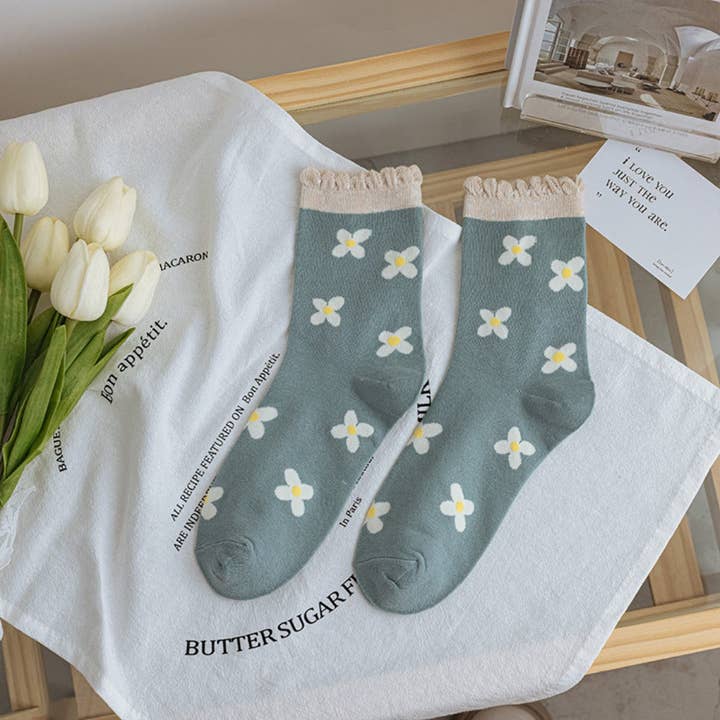 Funkyrel® Atzbranding Limited - Wholesale Socks - Women's - Rufia - Floral Lace Trim Mid-Calf Socks