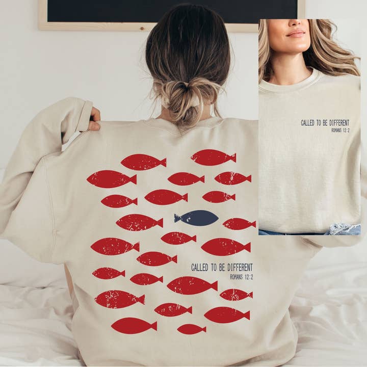Camisola Gráfica de Primavera com Peixe Chamado a Ser Diferente por atacado de Wholehearted Motherhood and Co.