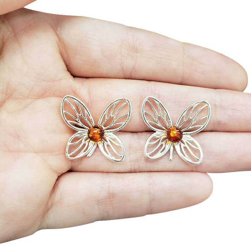 Amberman – Großhandel Ohrstecker – Ohrstecker aus Sterlingsilber mit Schmetterlingsmotiv und Cognac-Bernstein2