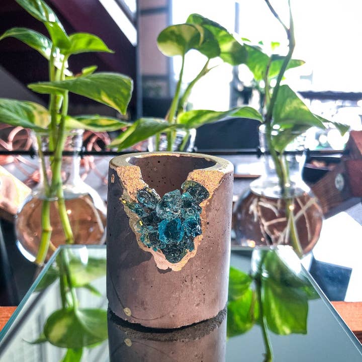 AURA 8 Art Boutique - Wholesale Plant Pot - Set of 4 Small Crystal Succulent Pots - Air Plant Holders