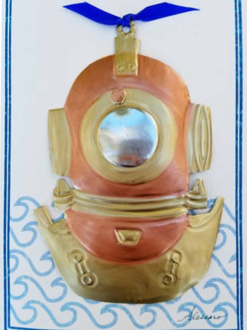 Chaufførhjelm Mindesake-ornament på lykønskningskort for engroshandel hos Alessaro Designs