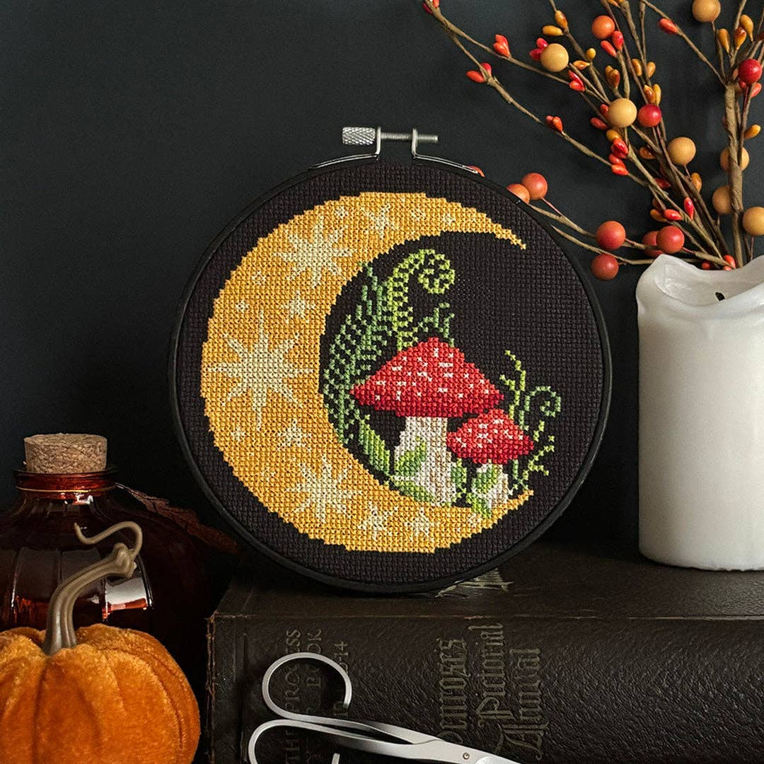 Love Poppet - Wholesale Embroidery/Cross Stitch Supplies - Woodland Moon - Kit7