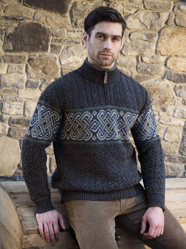 Aran Crafts – Großhandel Strickpullover – Herren – Keltischer Jacquard-Pullover mit halbem Reißverschluss X4843