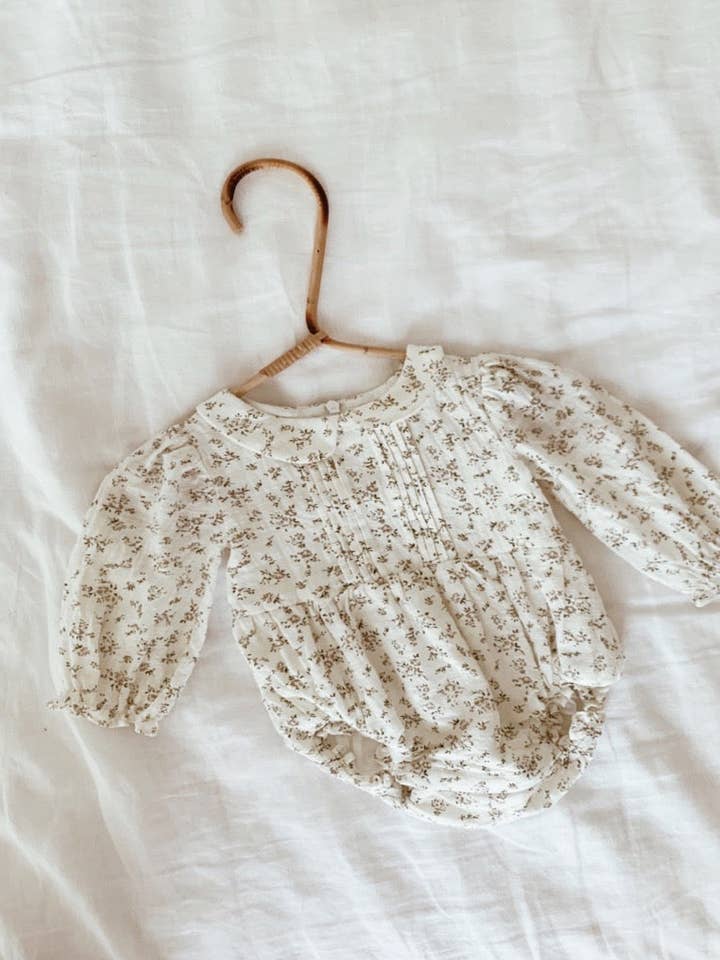 blue daisy - Wholesale Bodysuit (non-footed) – Baby - Charlotte Romper in Darling Buds Floral0