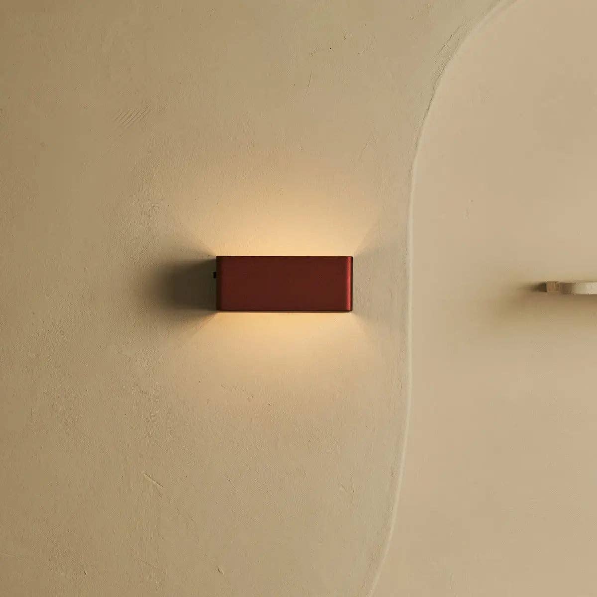 Tavellio – wholesale Accent/desk lamp – Tessa Bronze Rechargeable Wall Lamp | Motion sensor, 20 Light Modes Remote Control6