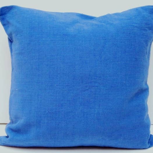 Coussin Tissé 18" x 18" Solide CC Bleu Gulf #105 pour la vente par natural habitat