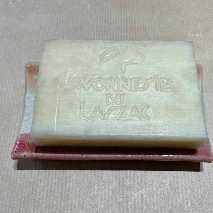 Savonnerie du Larzac - Wholesale Bar Soap - Ceramic soap dish and 2 soaps 100g2