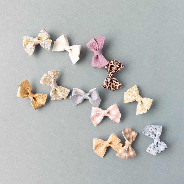 Modern Piggy - Wholesale Hair Bow - Baby - Peach Polka | Leather Baby Bow