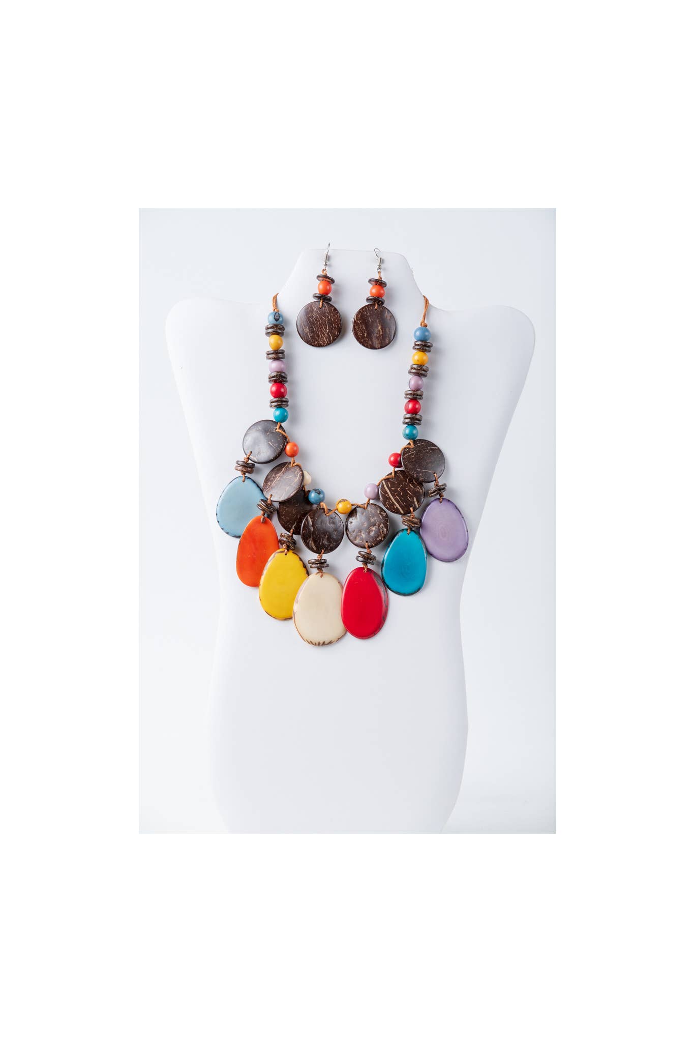 TaguArtsy – wholesale Jewellery set – Adri Tagua & Coconut Shell Necklace4