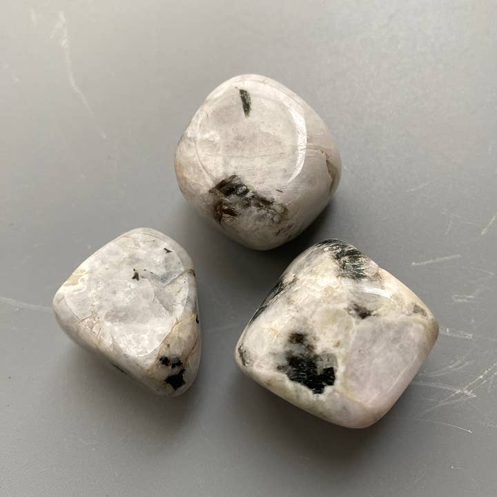VIE – wholesale Spiritual stone/crystal – Tumbled Crystal, Single163