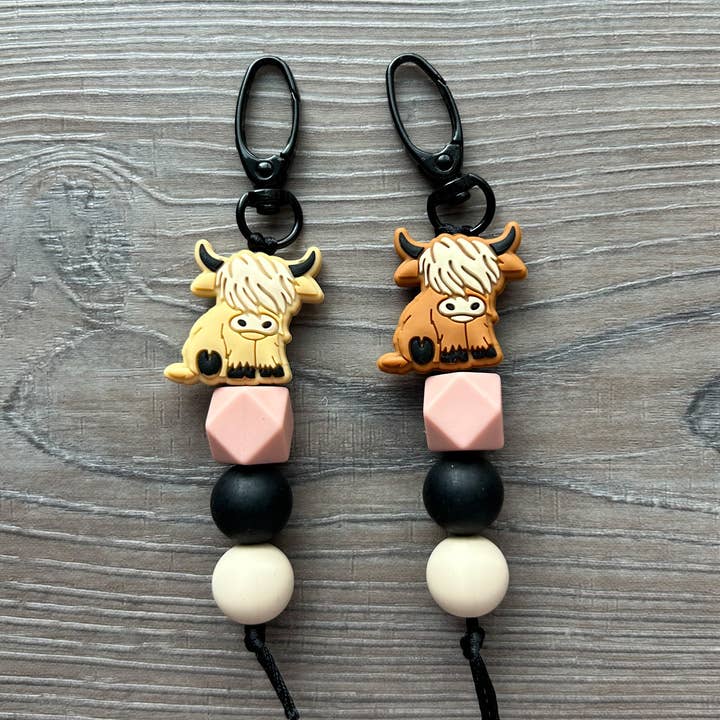 JILLIAN INK LLC - Wholesale Keychain - Women's - Highland Cow Silicone Beaded Keychain2