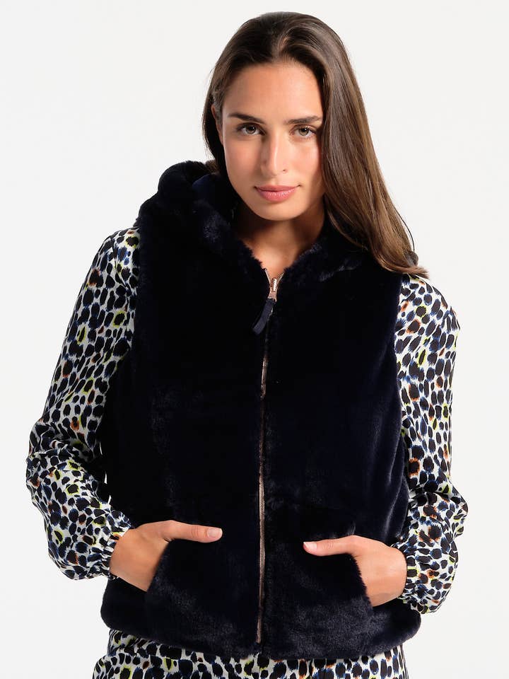 Women's navy blue reversible sleeveless sweater for wholesale by J&JOY