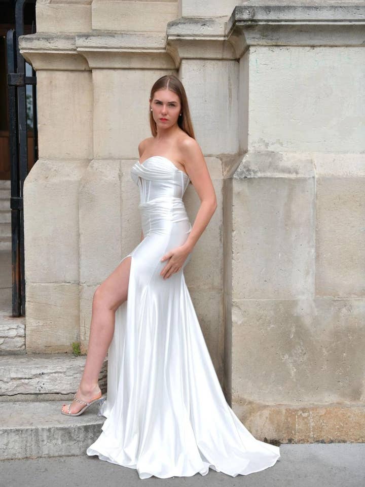 KT2333 Wedding Dress for wholesale by Invitadissimas