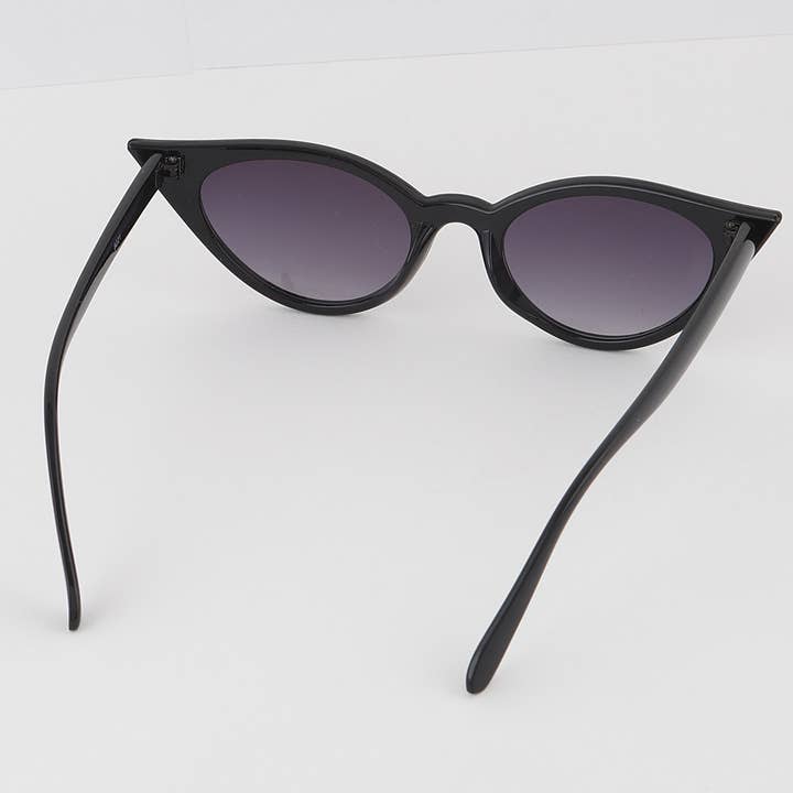 Mix Color Cat Eye Round Sunglasses for wholesale on Faire2