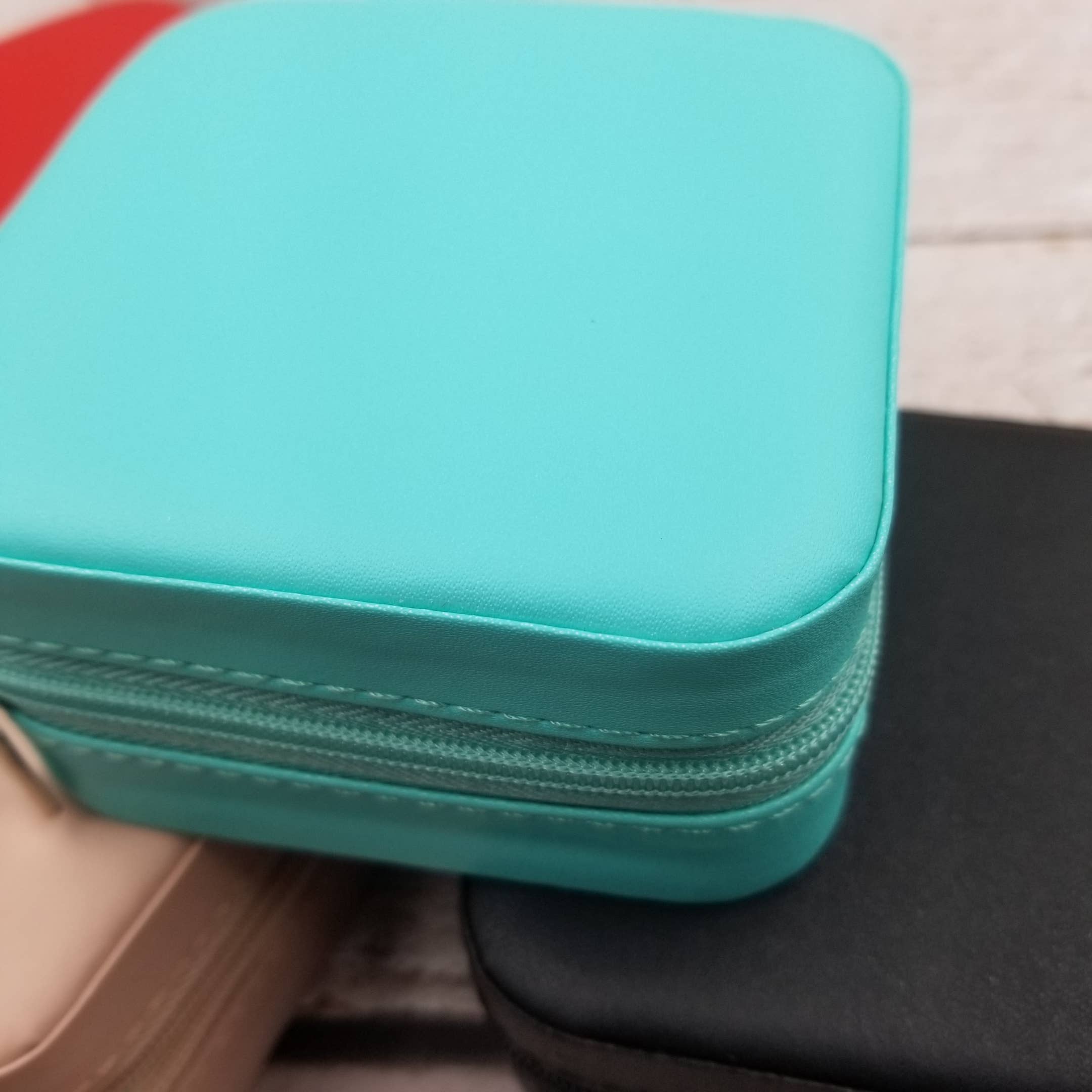 Treasure Wholesale – wholesale Jewellery box/organiser – Leather Jewelry Box With Zipper Organizer Box5