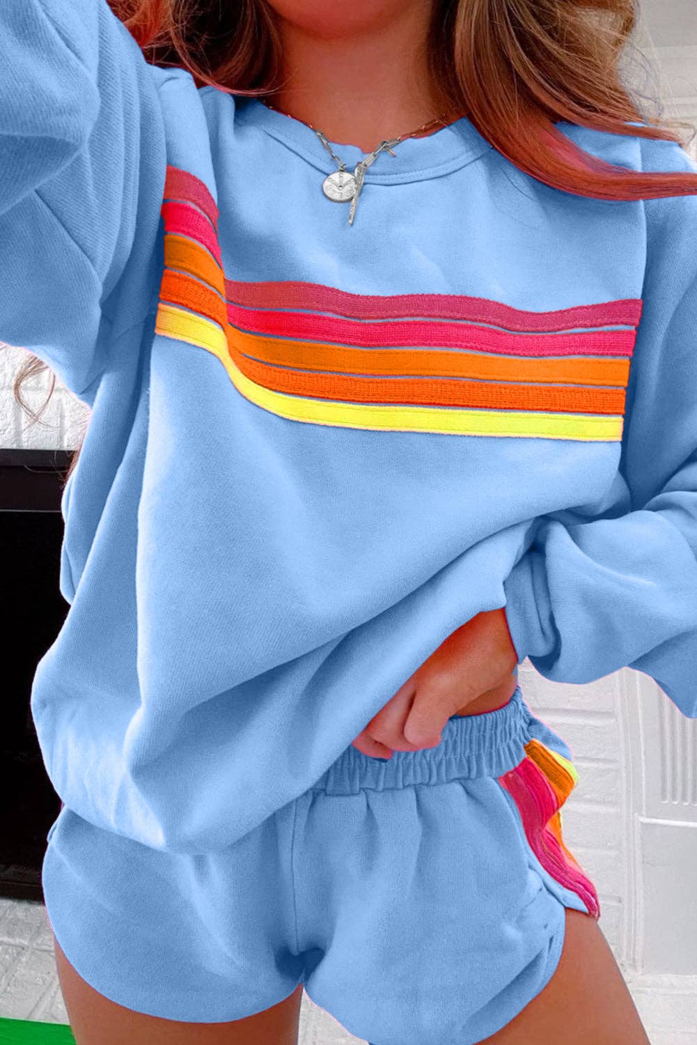 Suhkasana – Conjuntos Casual - Mulher por atacado – Pulôver com acento listrado e shorts conjunto casual de duas peças9