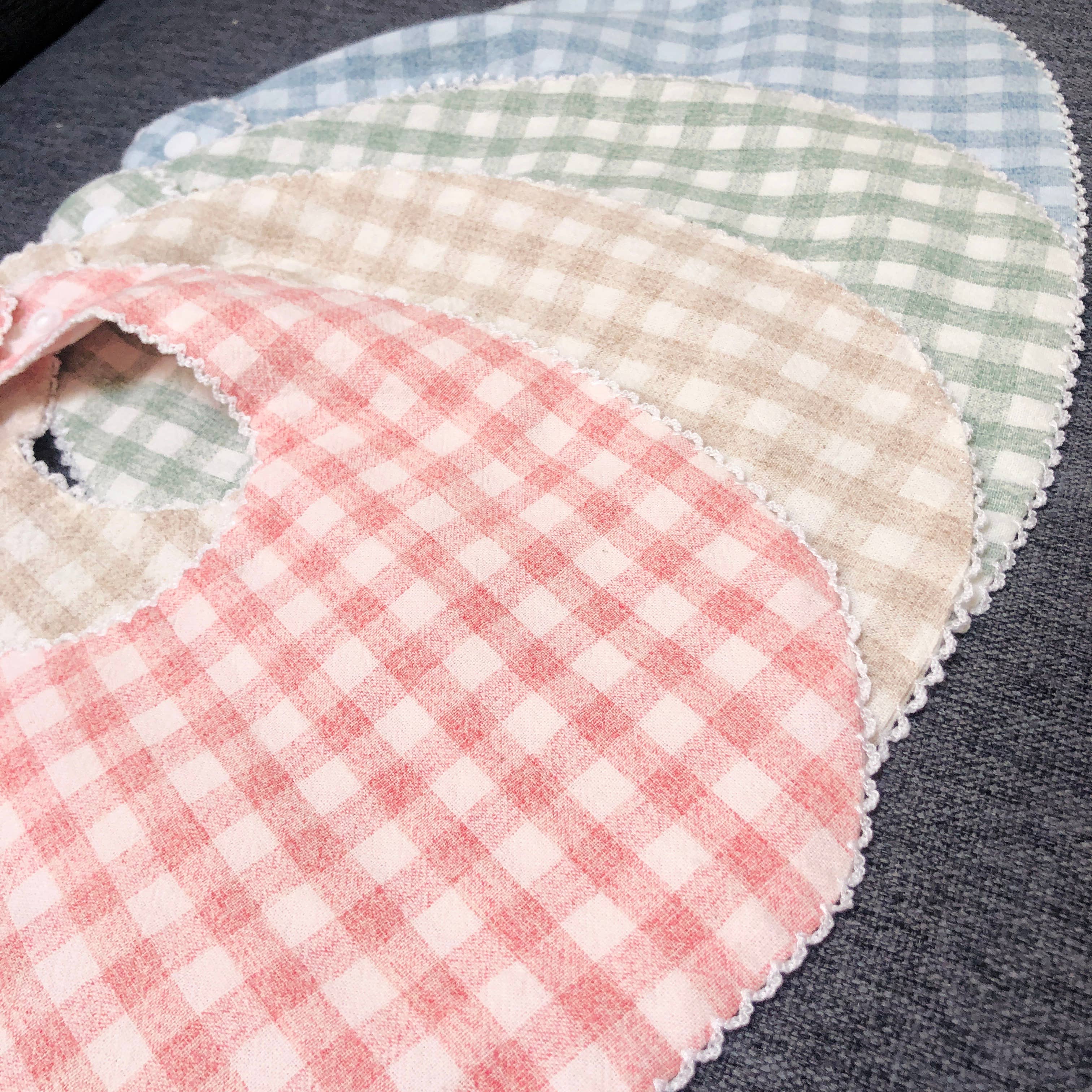 Belle Linen - Wholesale Bib - Baby - Linen Checkered Scalloped Lace Baby Newborn Bibs6