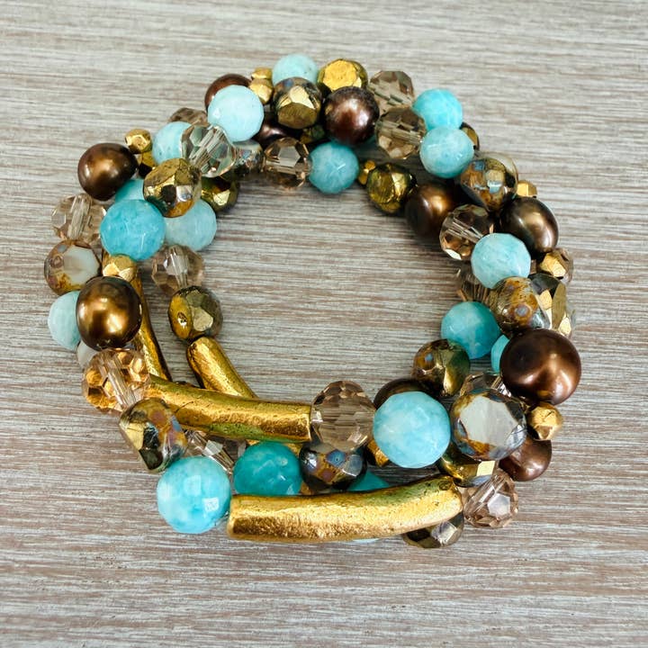 Rustikales bronzefarbenes Stretcharmband mit Achatsteinen und Kristallen für den Großhandel von Twist Style