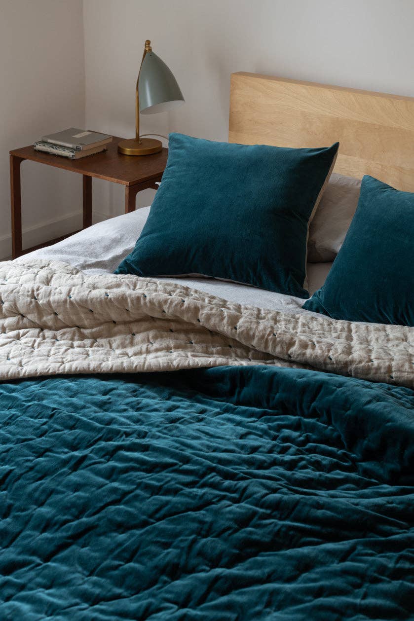 Niki Jones – wholesale Lumbar pillow – Velvet Linen Square Cushion Cover2