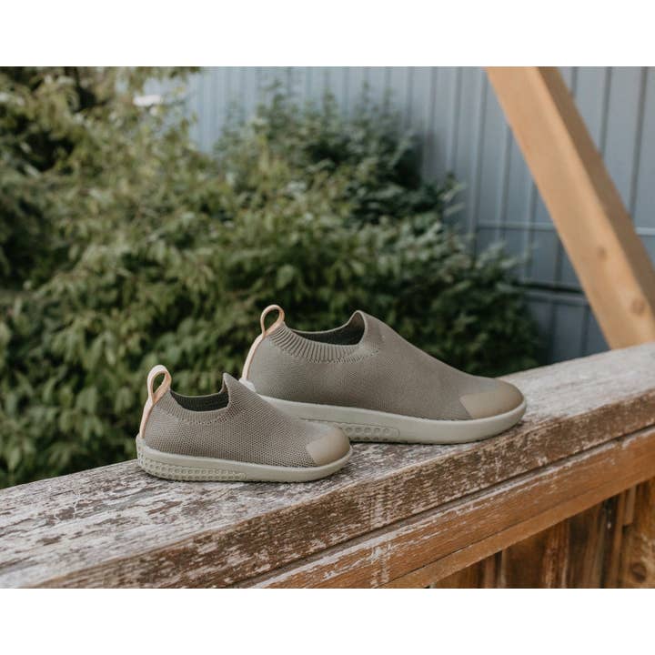 Kids Voyageur Olive for wholesale by Heyfolks