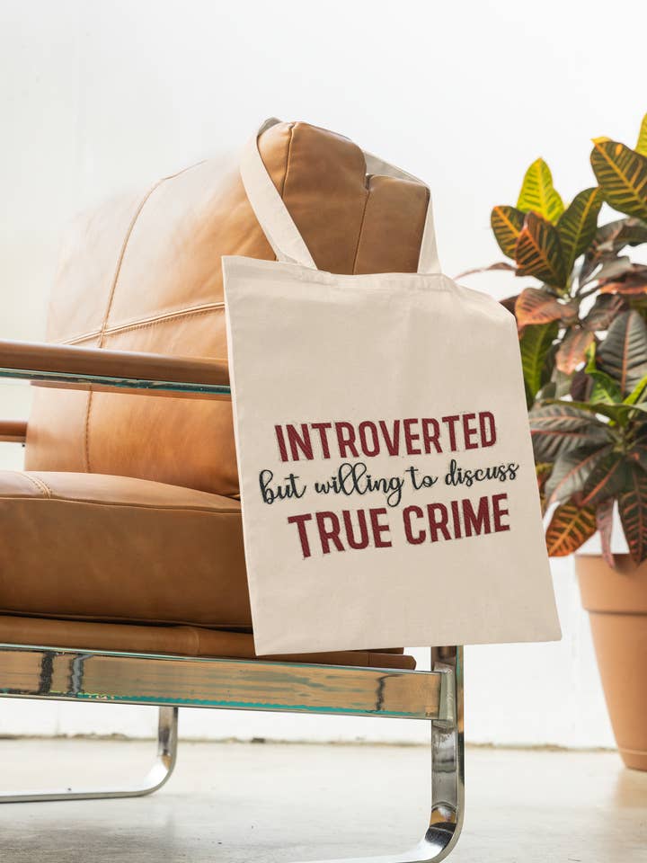 True Crime Tote Introverted Bbut Love por atacado de MandaMade4u