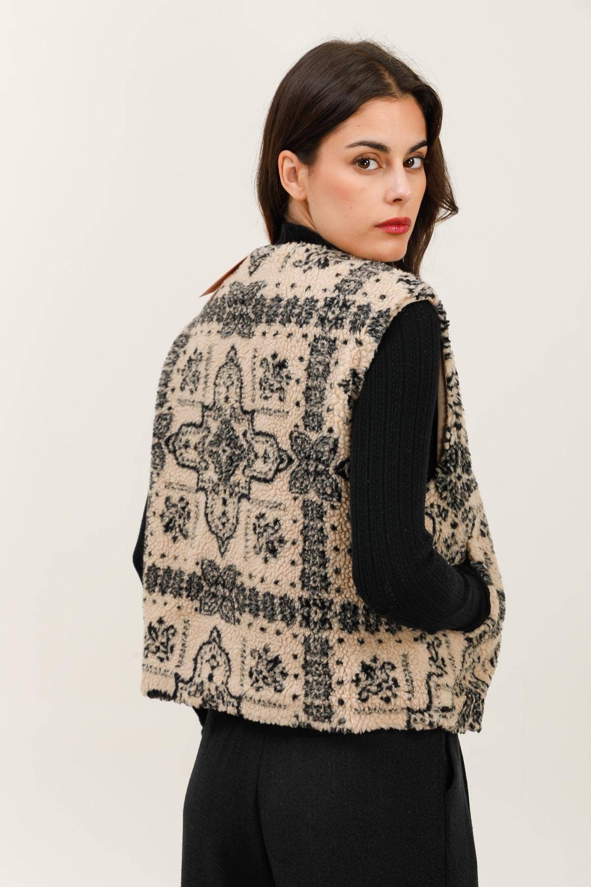 Daphnea - Wholesale Jacket - Women's - 32052 TWEED JACKET3