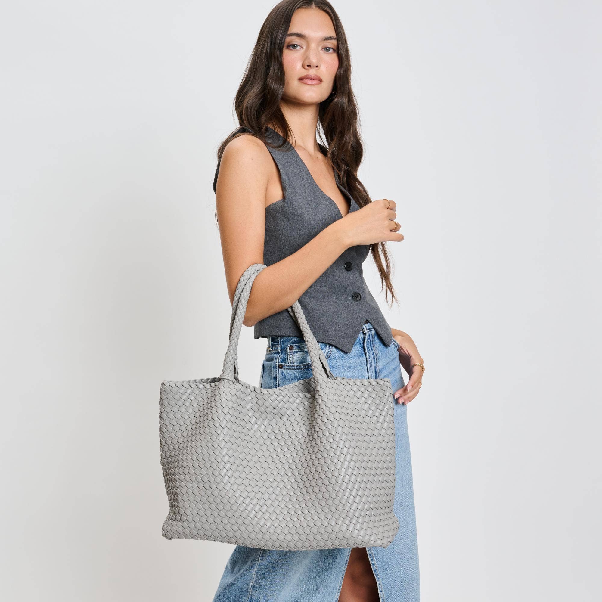 Moda Luxe - Vendita all'ingrosso Borsa tote - Donna - Borsa tote intrecciata in pelle vegana Solana57