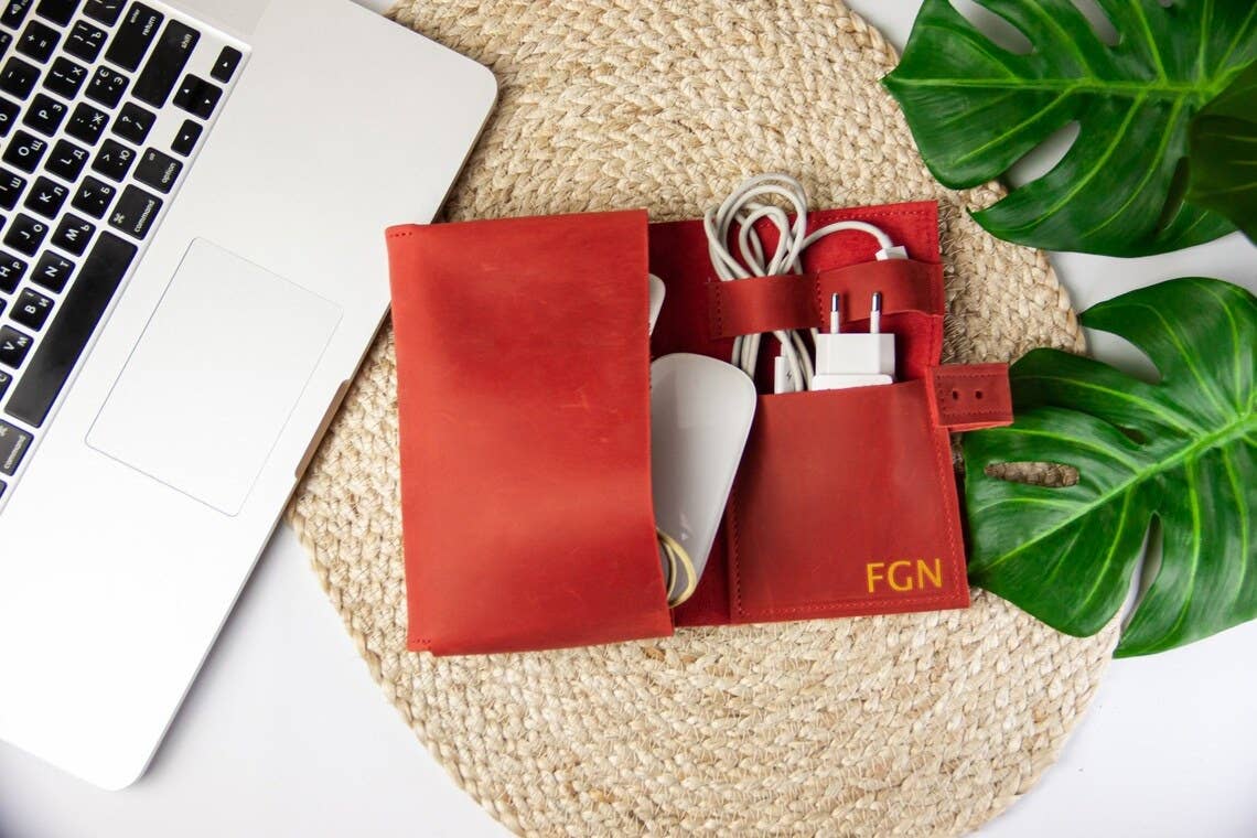 Pikore - Wholesale Cord Holder - Leather Tech Organizer0