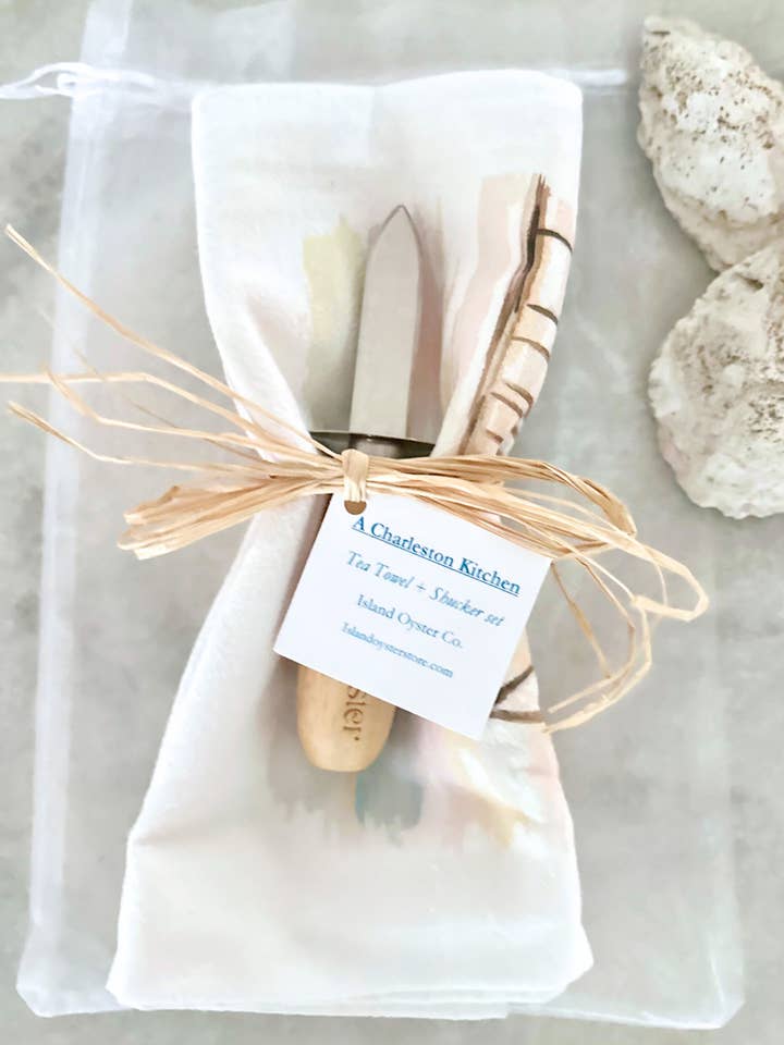 Ensemble de torchons avec écailler d'huîtres gravé sur mesure pour la vente par Island Oyster Co