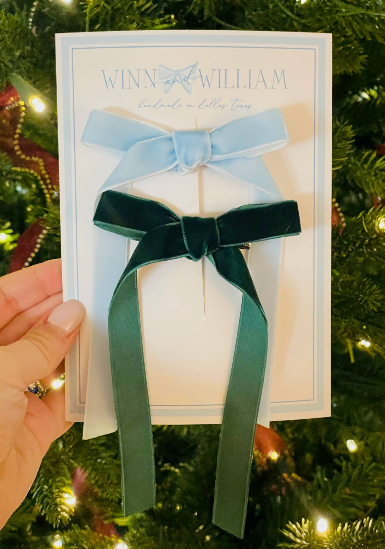 Winn and William – Engroshandel Hårsløjfe - Børn – Fløjlsknutet sløjfe1