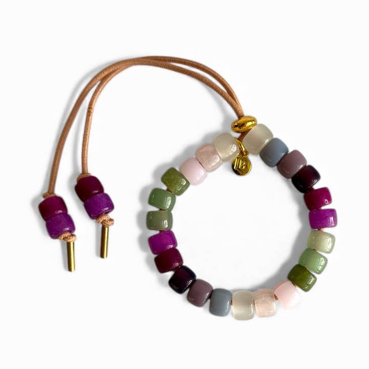 Tea and Crumpets • Bracelet à perles élastiques ajustable en pierres précieuses pour la vente par LB Beadz