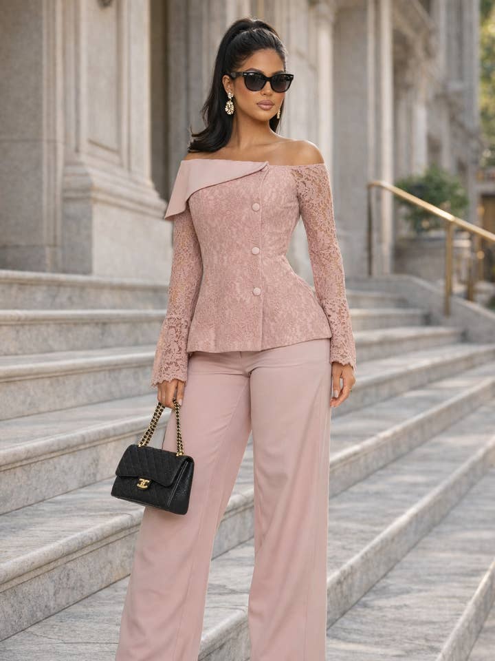 Set med spetsbyxor för wholesale av CAPSULLE