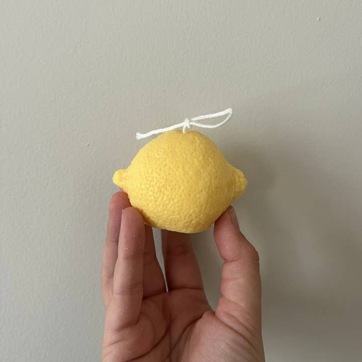 Keirs - Wholesale Novelty Candle - Lemon candle1