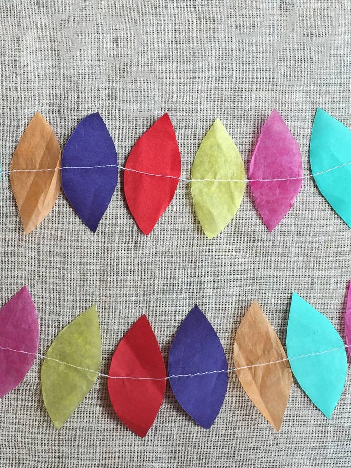 Folk Teardrop Garland (3 Yds) for wholesale by Parcel