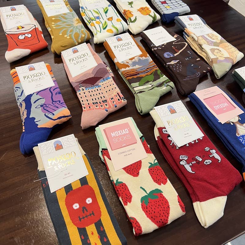 Tourtiwi - Vendita all'ingrosso Calzini - Donna - Calzini alla caviglia con motivo artistico colorato di tulipani e fragole.17