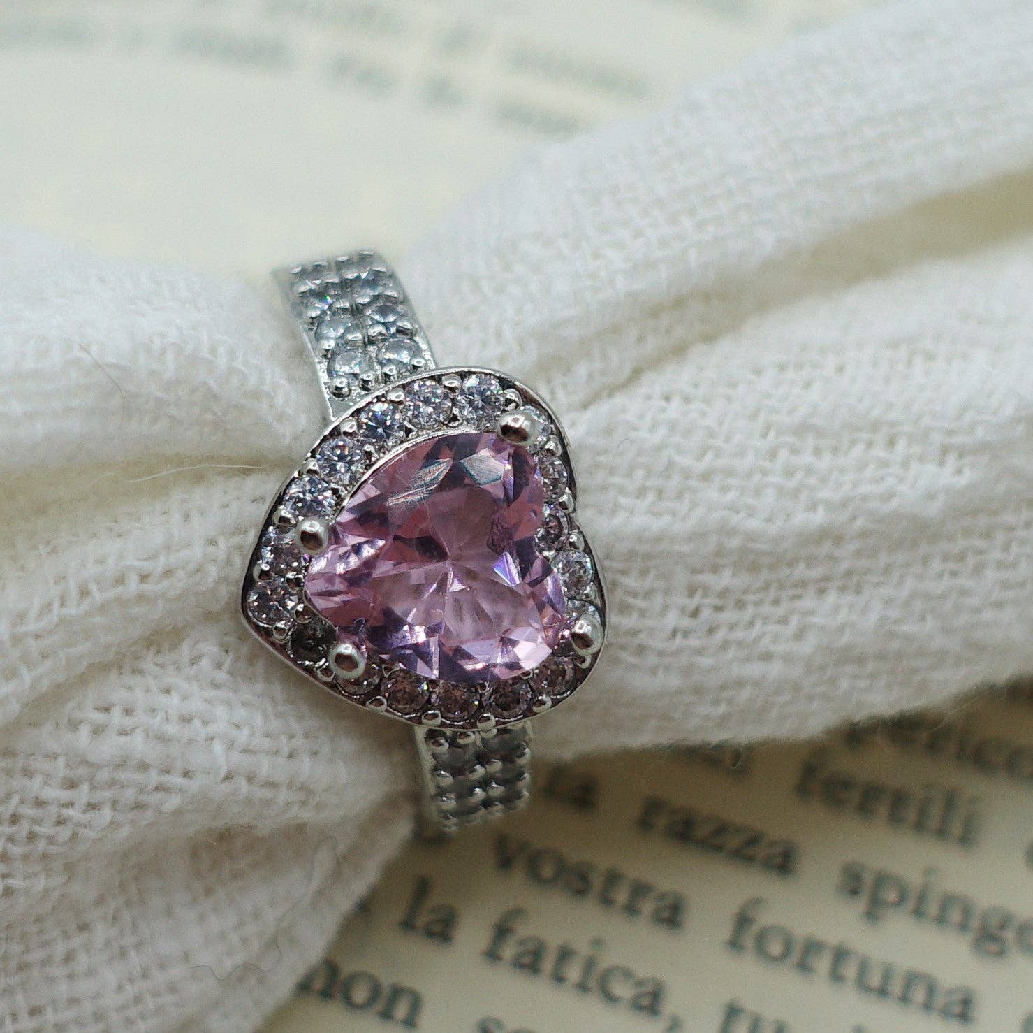 Daemon srls - Wholesale Multi-Stone Ring - ROSE ~ Cubic zirconia heart ring9