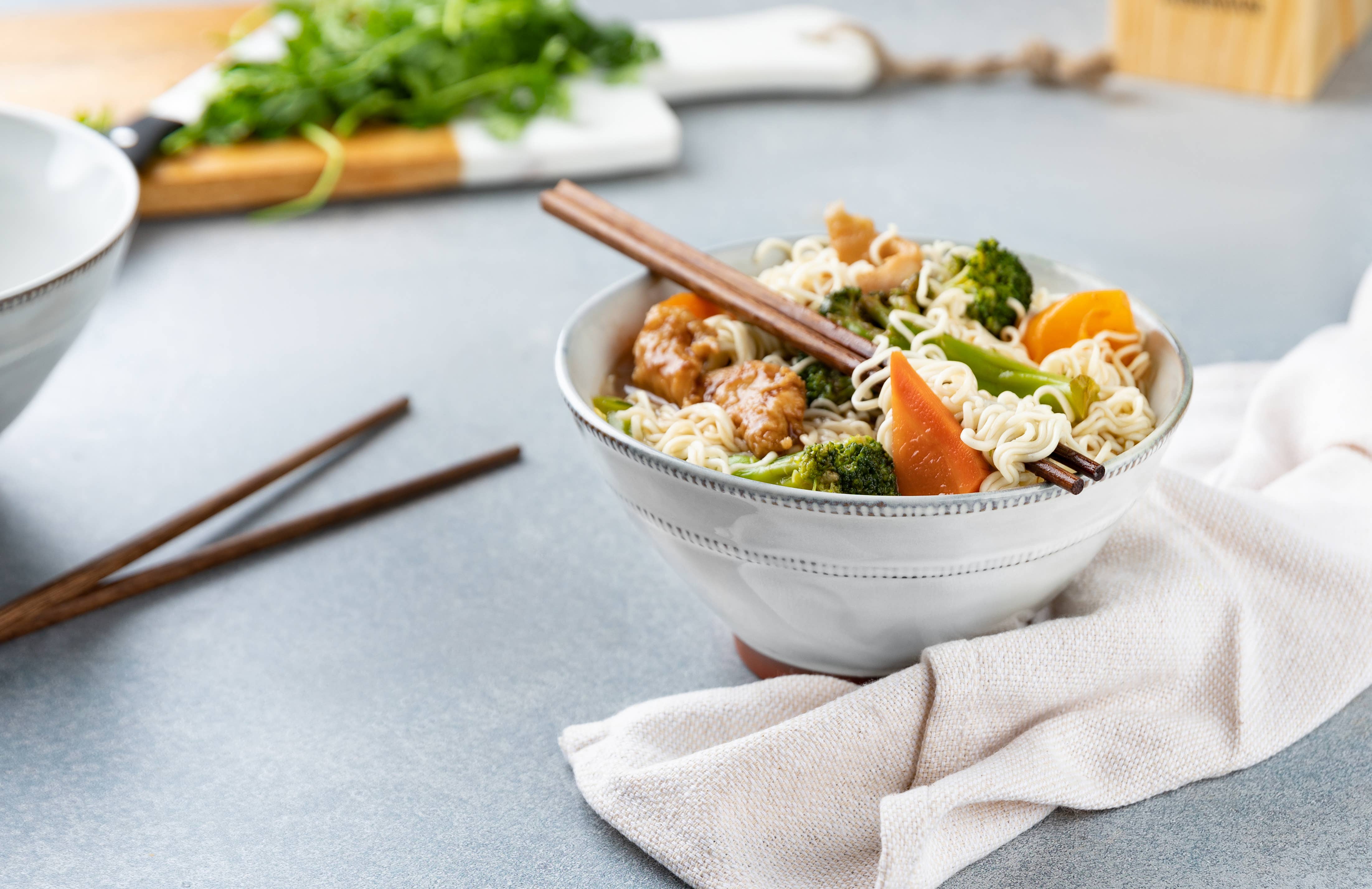 Kook - Wholesale Bowl - Kook Terracotta Ramen Bowls with Chopsticks, 36 oz, Set of 21