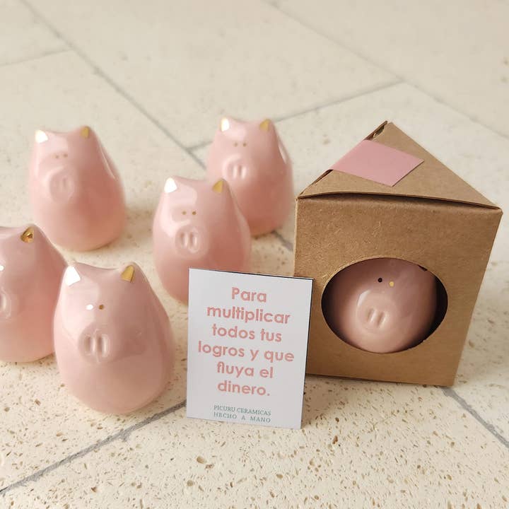 Picuru ceramicas – Großhandel Dekofigur – Glücks-Schwein Amulett mit goldener Glasur – 5 Sprachen5
