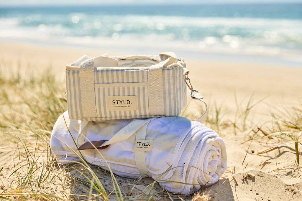 STYLD.® - Wholesale Beach towel - Vanilla Latte Striped Boyfriend Towel9