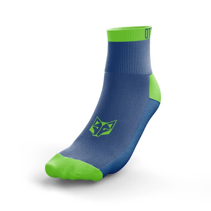 Calze multisport a taglio basso blu elettrico e verde fluo per la vendita all'ingrosso da parte di OTSO