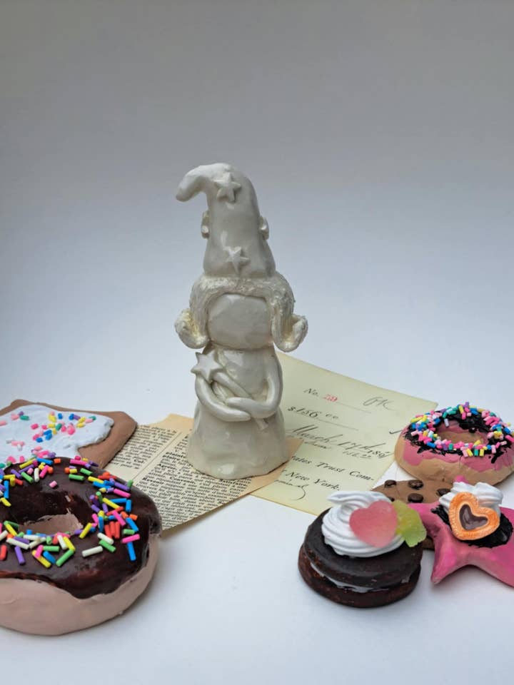 Statuette La Magicienne pour la vente par Boutique d'Ailleurs