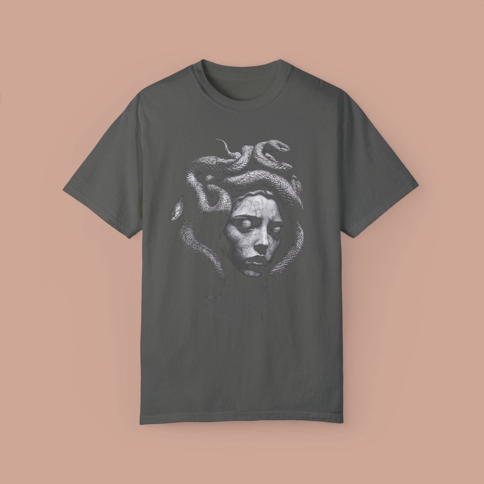 KILLER RETRO - Wholesale Screen Printed T-Shirt - Women's - Vintage Medusa Retro Graphic Tee.4