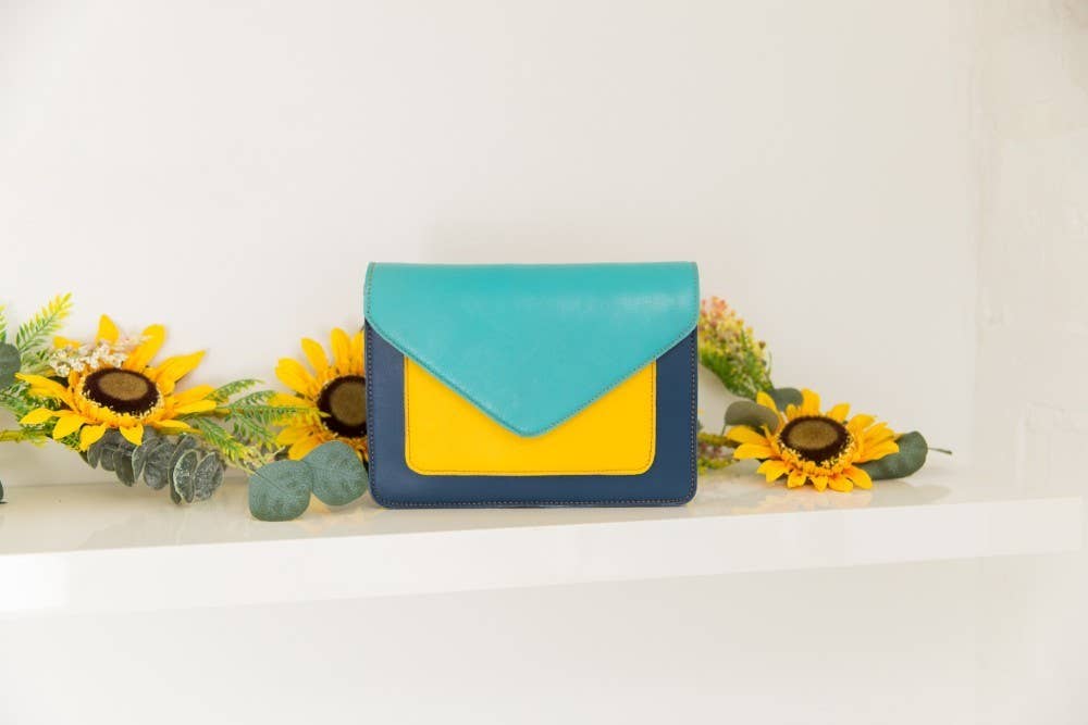 Miss Milly Limited – wholesale Shoulder bag – women's – Kiara Plain Recycled Leather Handbag4