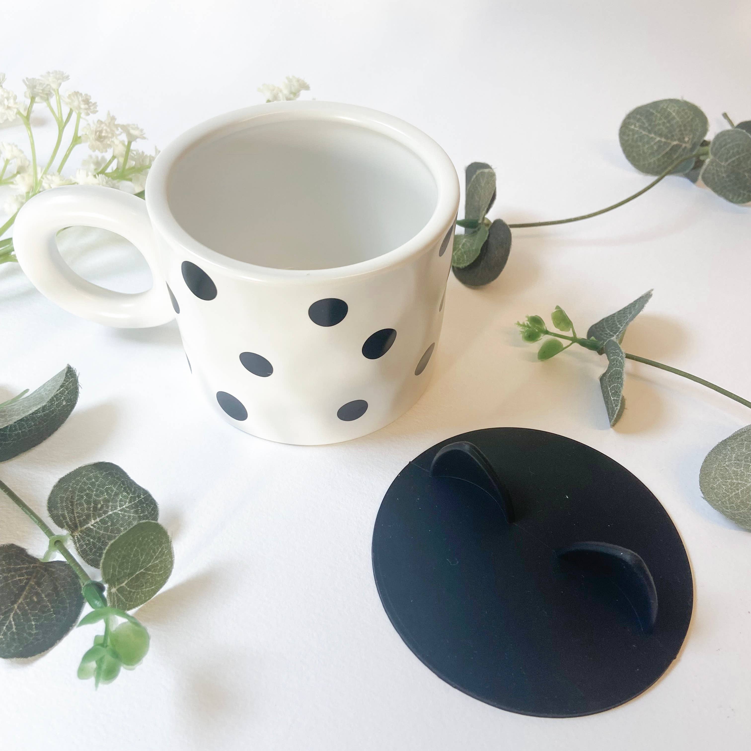 Chow's Stories – wholesale Kaffekoppar – Stor prickig kattmugg med återförslutningsbart lock, Stor kaffemugg3