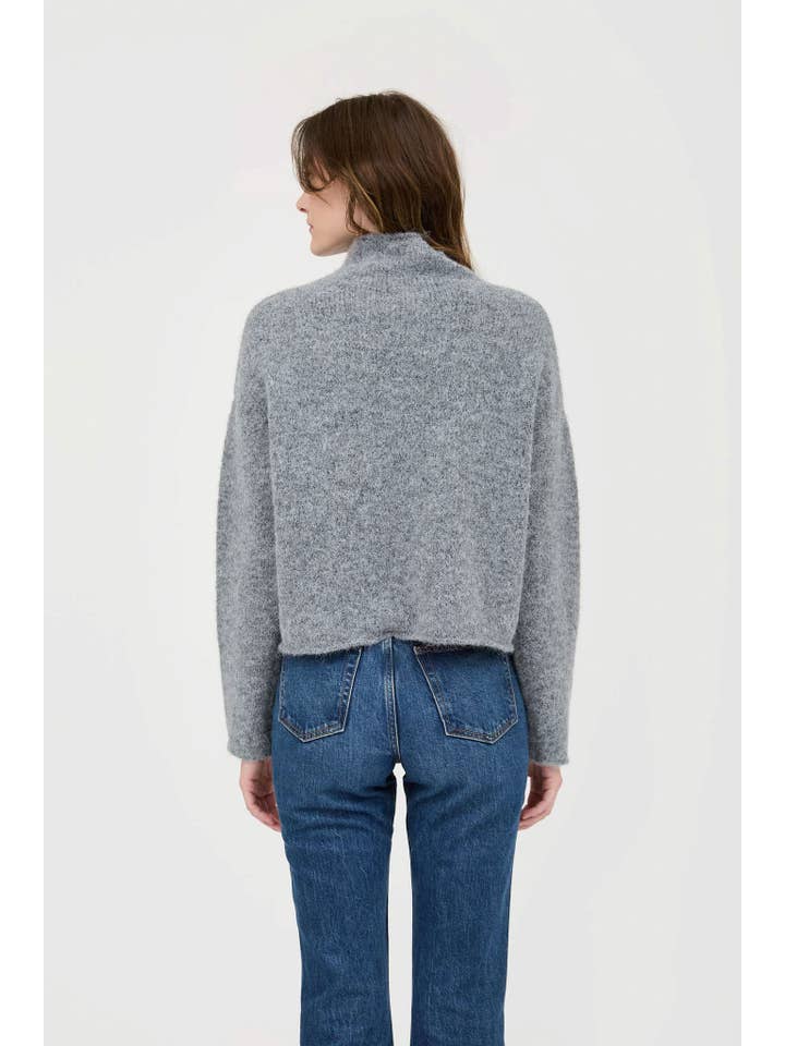 Blu Pepper - Wholesale Knit Sweater - Women's - TURTLENECK LONG SLEEVE KNIT SWEATER