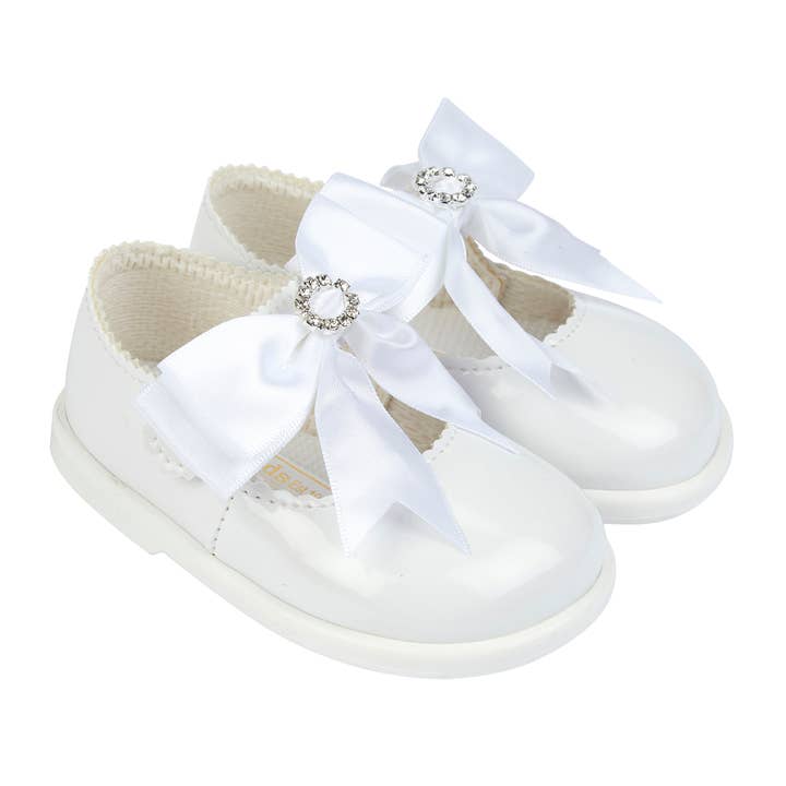H035 First walker bar shoe with diamante bow for wholesale by Early Days & Baypods