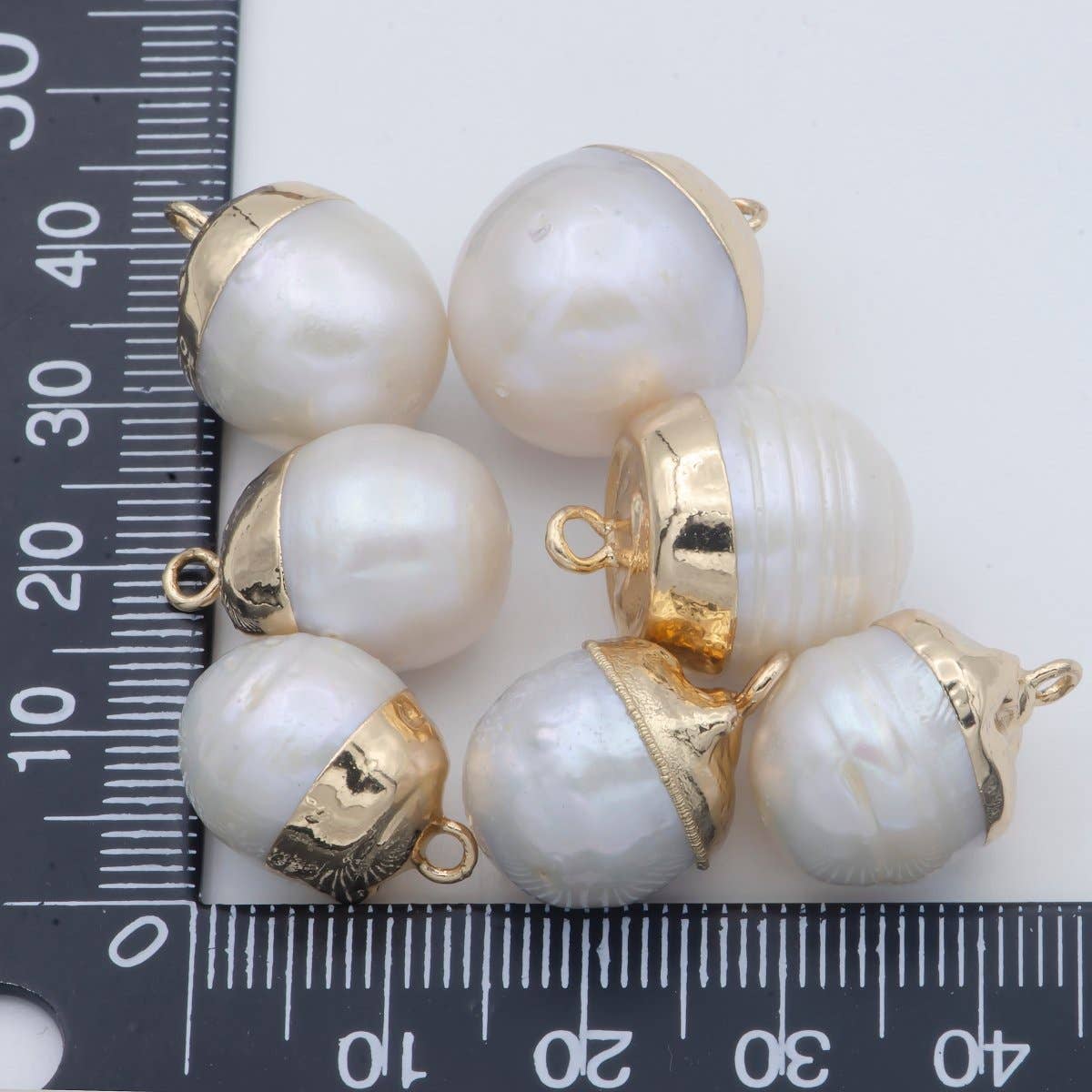 Aim Eternal – wholesale Individual charm/pendant – Freshwater Pearl White Round Ball Pearl Charm P-18203