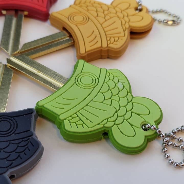 Opalescent Eel Illustration & Design - Wholesale Keychain - Unisex - Taiyakey Keycaps - Fish Shaped Key Covers1