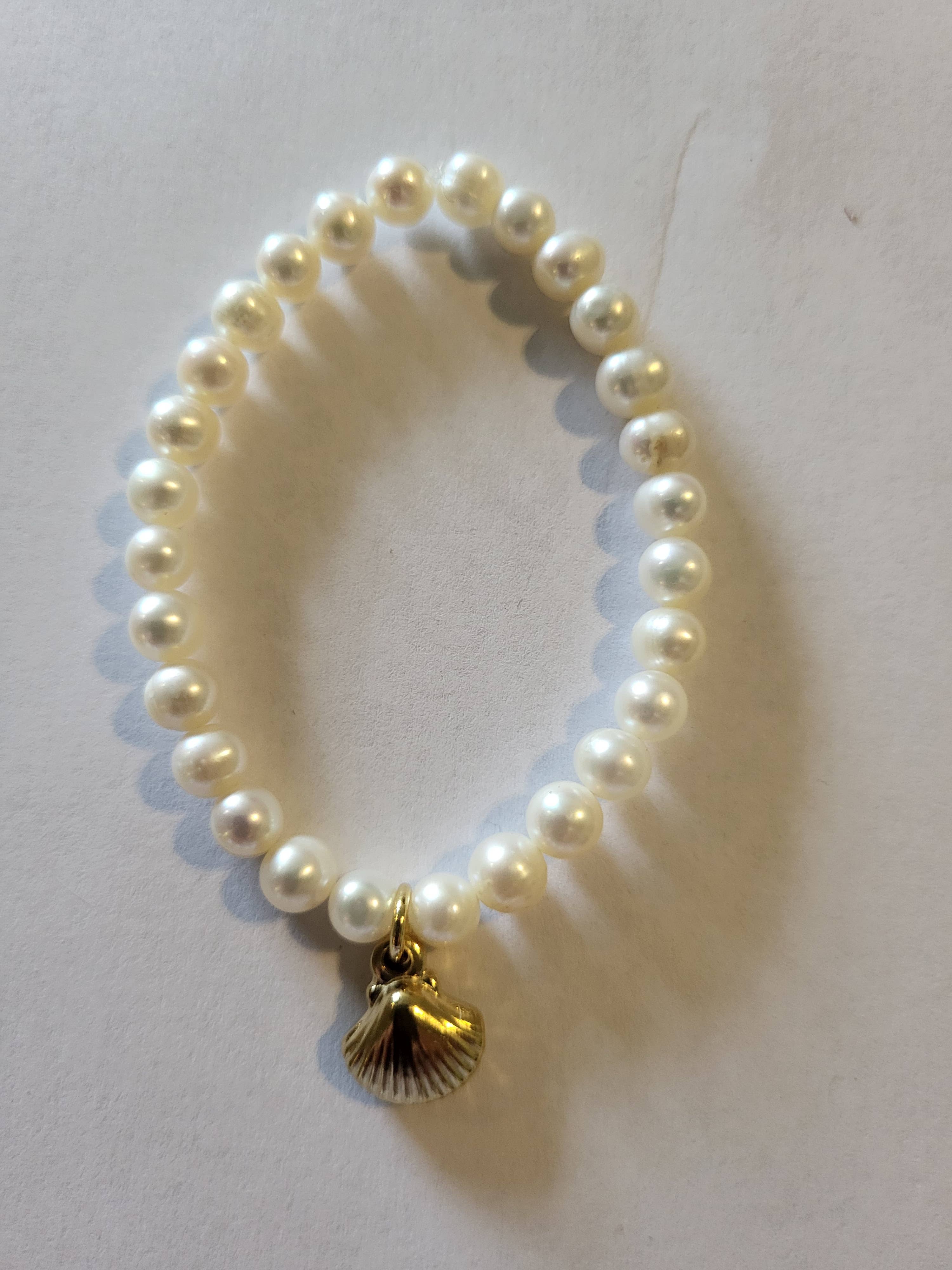ali & bird jewelry - Wholesale Charm/Dangle Bracelet - Baby Bird pearl bracelet with shell charm0