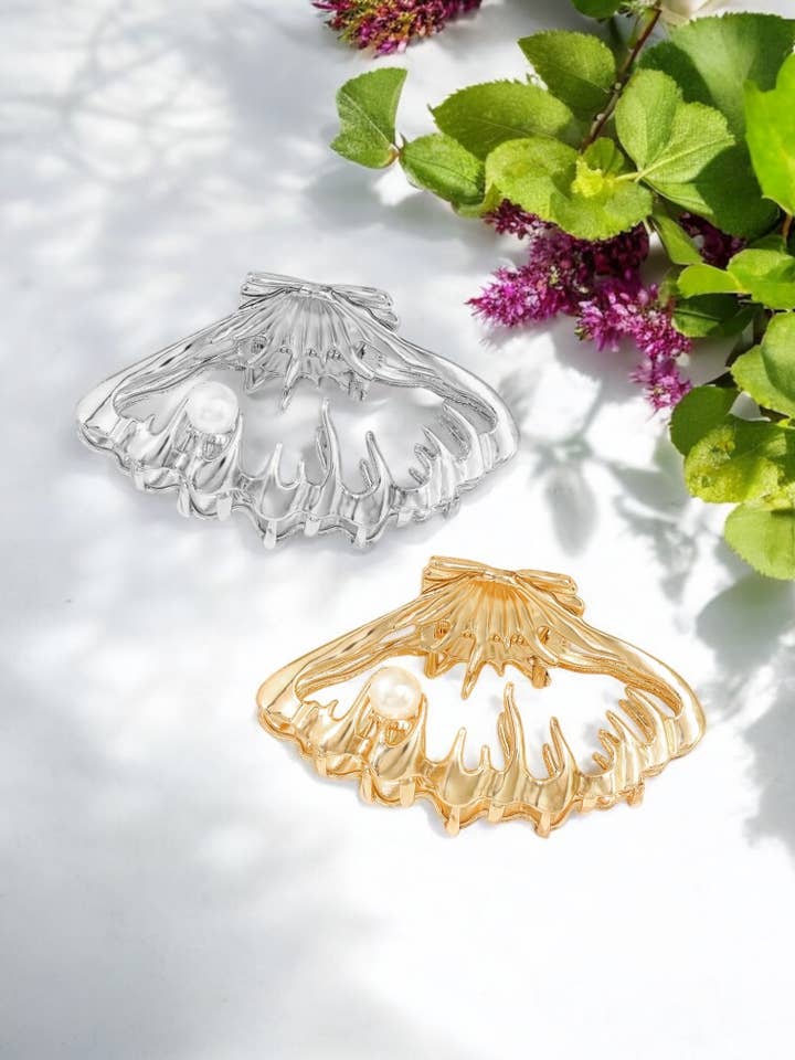 Pinza de cabello metálica con concha y perla ZE21 para venta al por mayor de BYREN | ÉLINE L'ATELIER